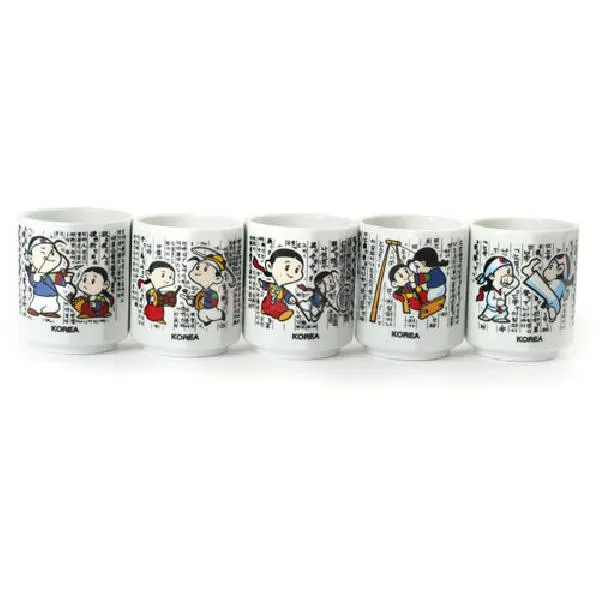 샵오브코리아 5-piece Soju Glass Set - Traditional Korean Games (Hunminjeongeum)