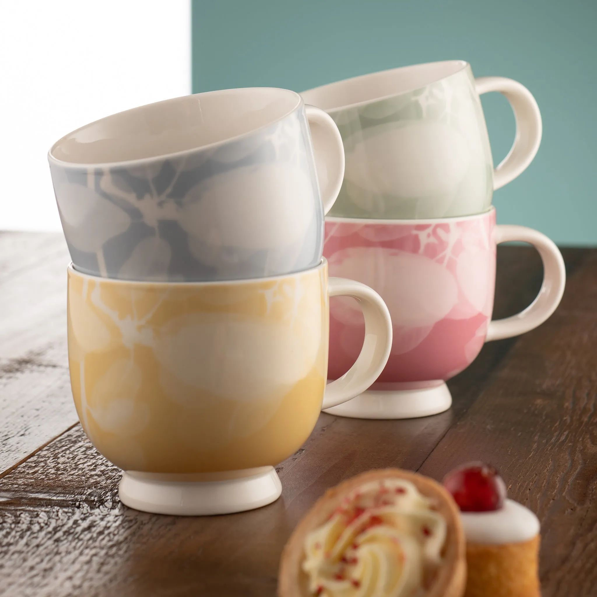 Belleek Living Laurel Footed Mug Set of 4