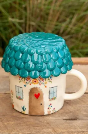 Cozy Cottage Mug with Lid