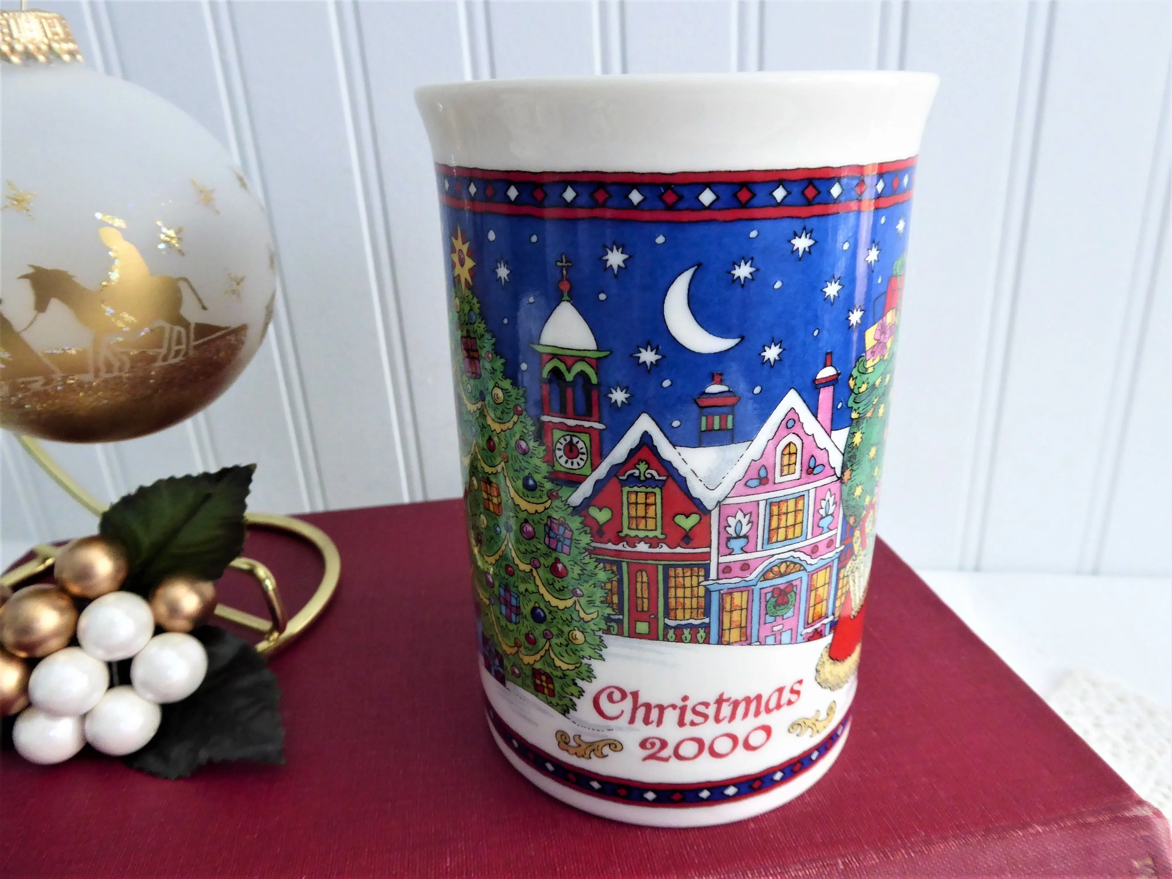 Dunoon Father Christmas Mug 2000 Sue Scullard Santa Claus Stoneware