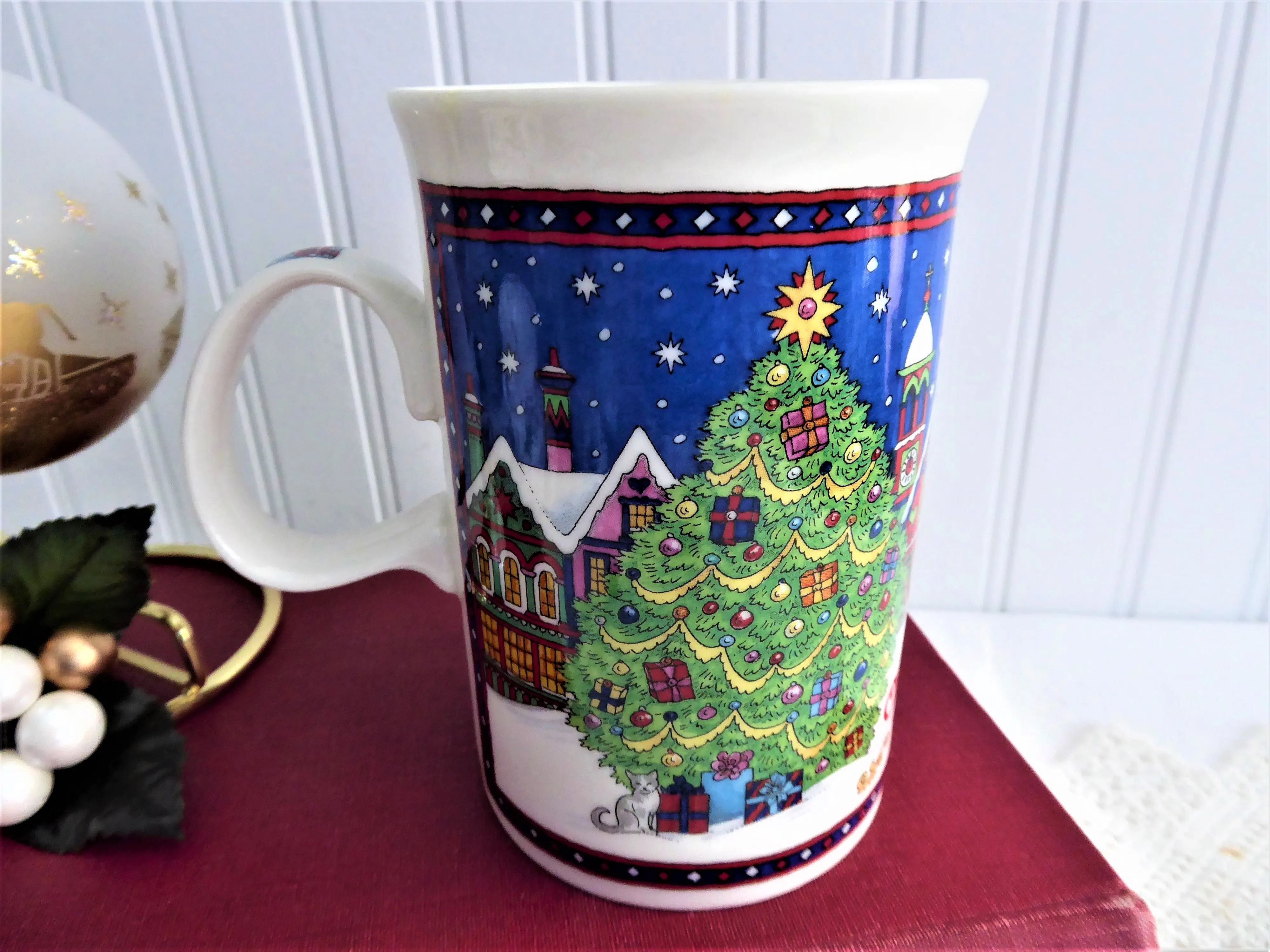 Dunoon Father Christmas Mug 2000 Sue Scullard Santa Claus Stoneware