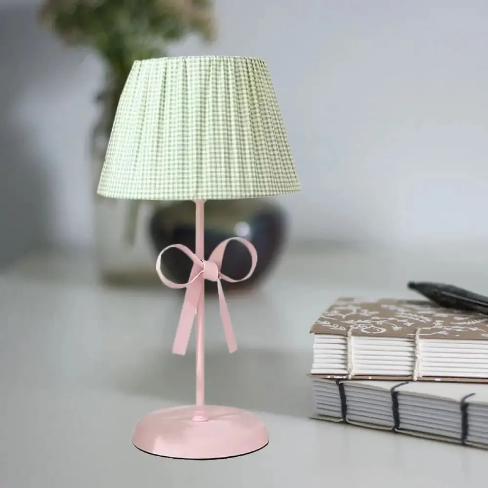 Macaron Loft Plaid Reading Light for Child Bedroom - Desk Lamp with Bow Accent