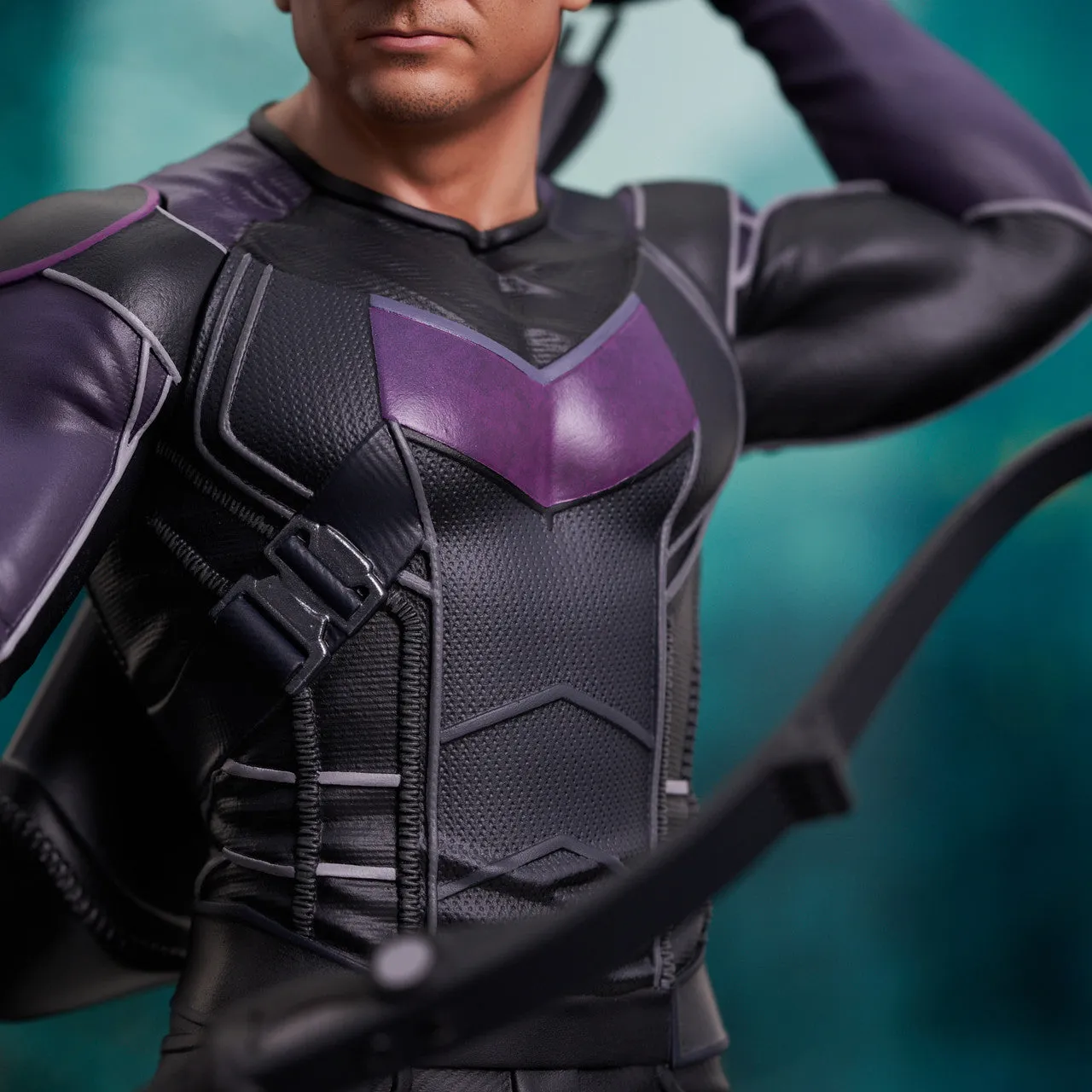 Marvel Hawkeye 1:6 Scale Mini-Bust by Diamond Gallery