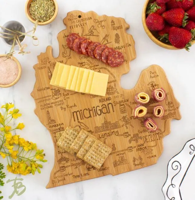 mi Tour of Michigan Cutting Board