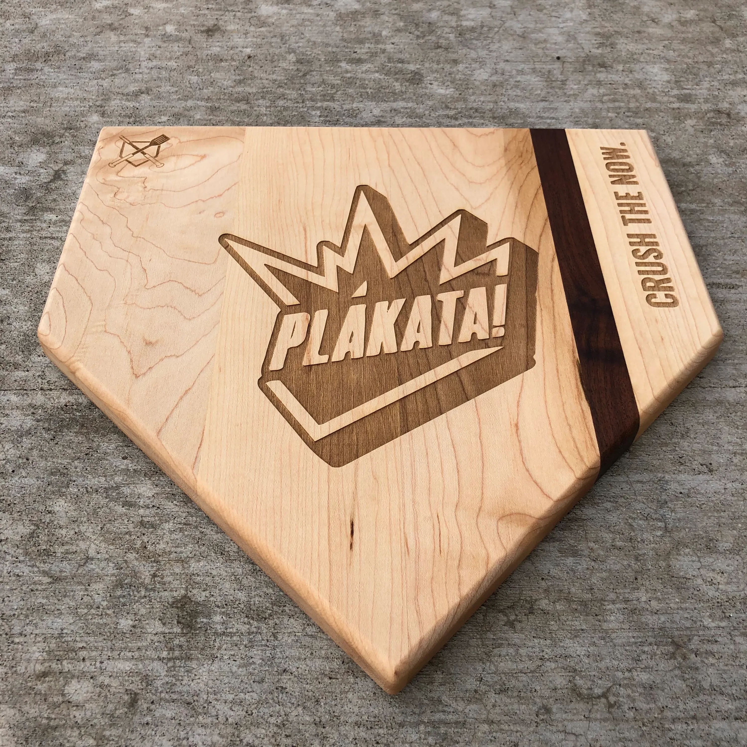 PLÁKATA! "Home Plate" Cutting Board