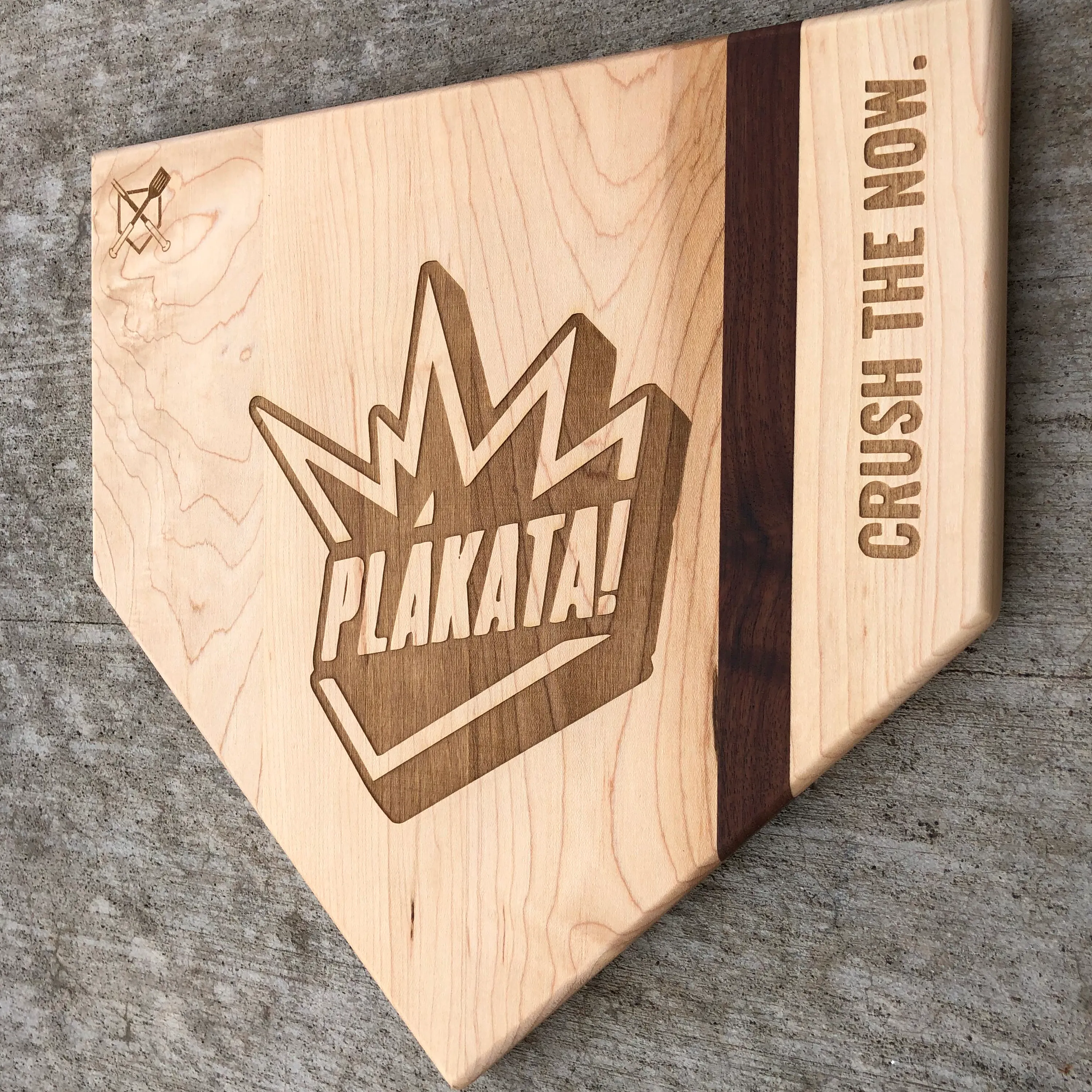 PLÁKATA! "Home Plate" Cutting Board