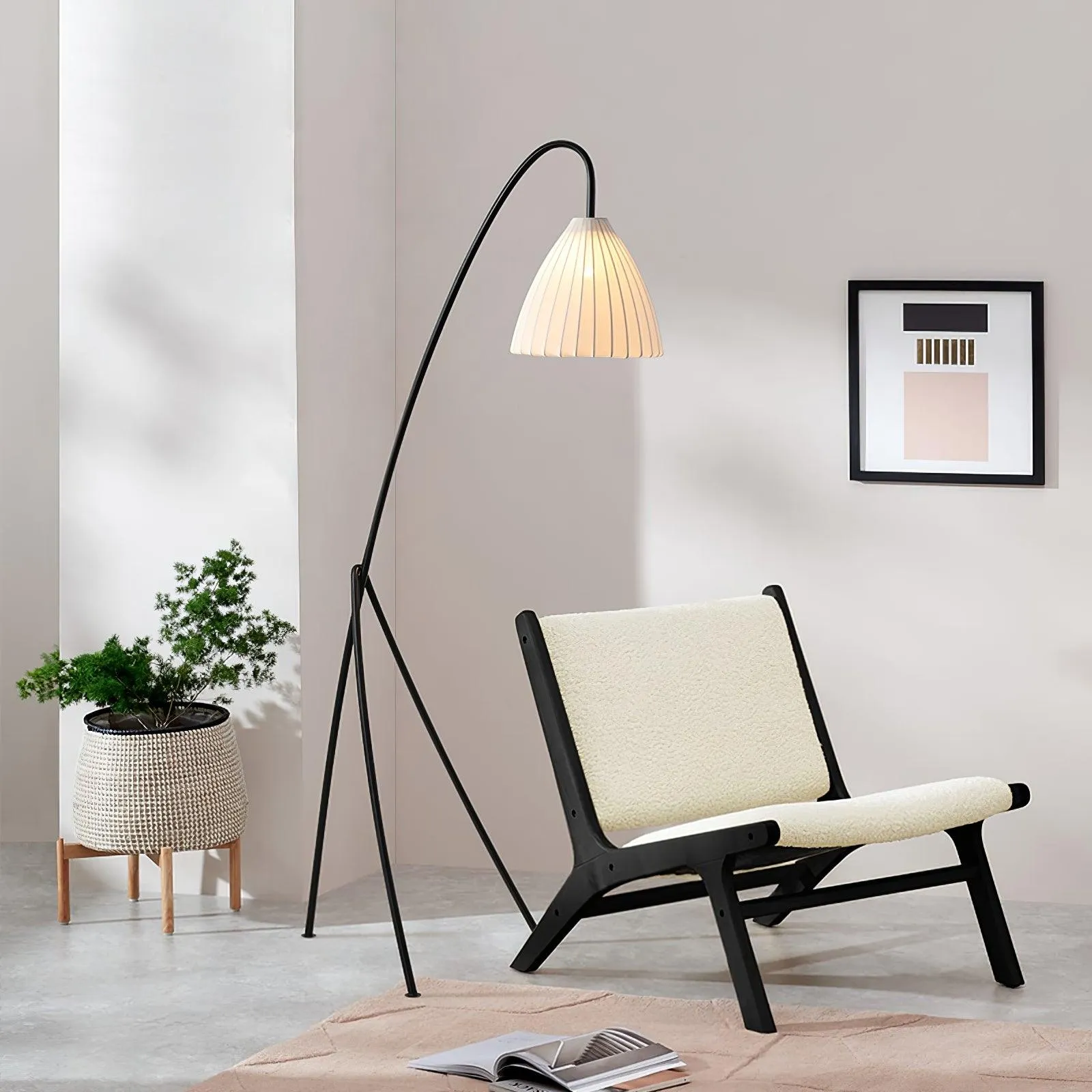 Tove Pleated Floor Lamp 61″