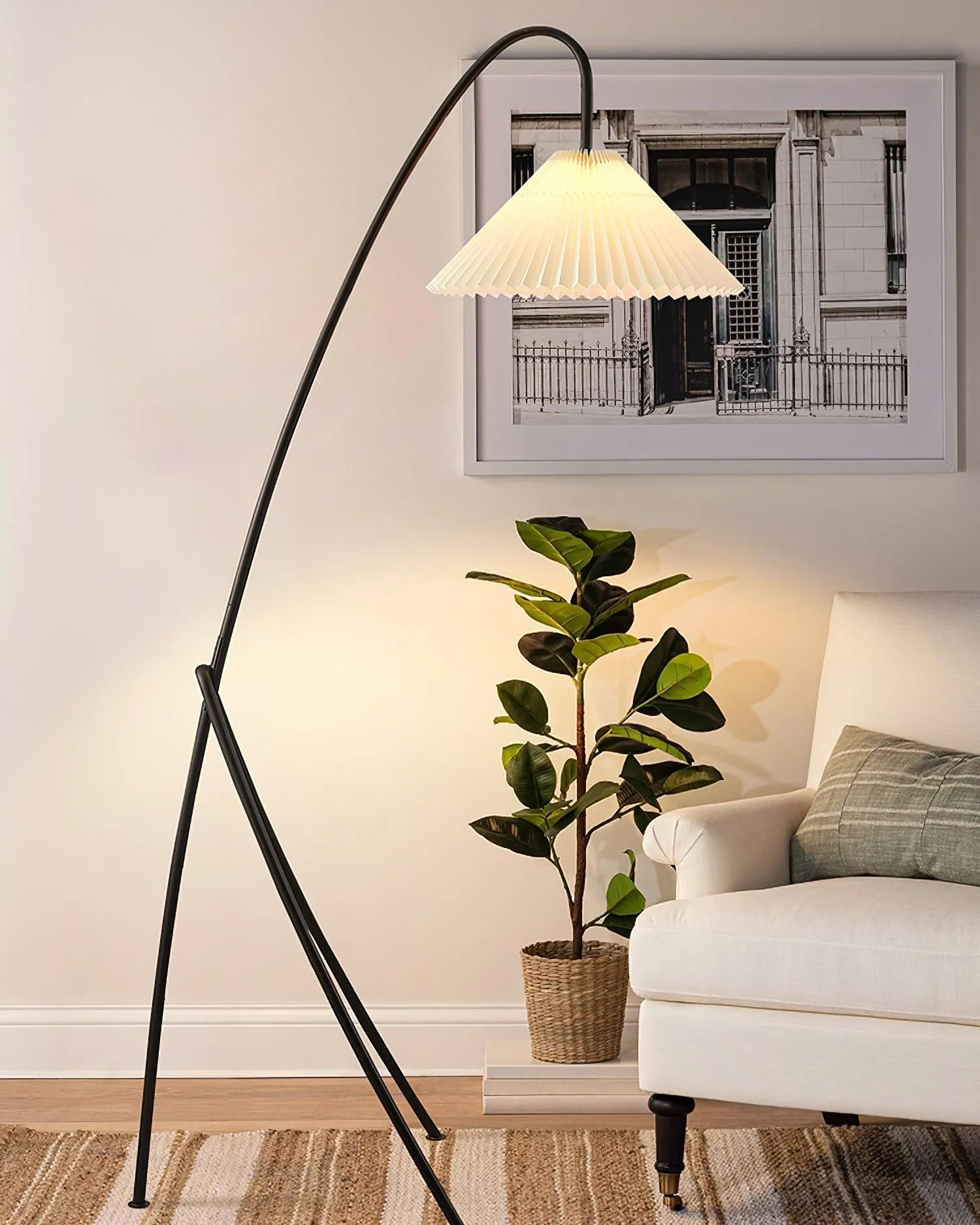 Tove Pleated Floor Lamp 61″